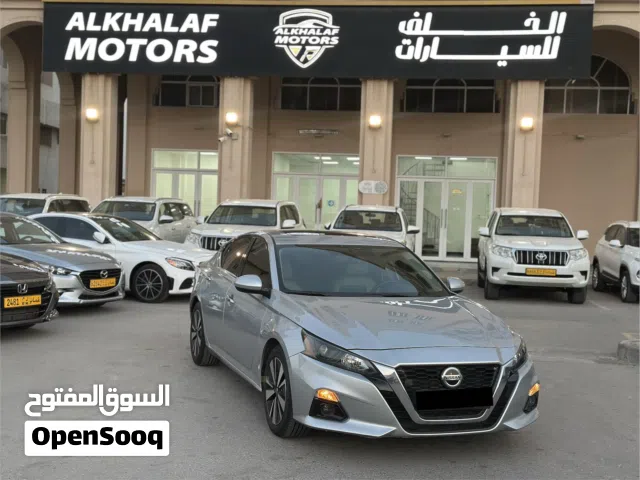 نيسان صالون التيما 2022