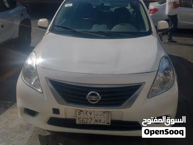 2014 Nissan Sunny Standard