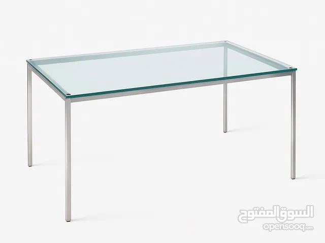 طاولة مستطيلة بتصميم عصري و أنيق  Rectangular Table with a Modern and Elegant Design