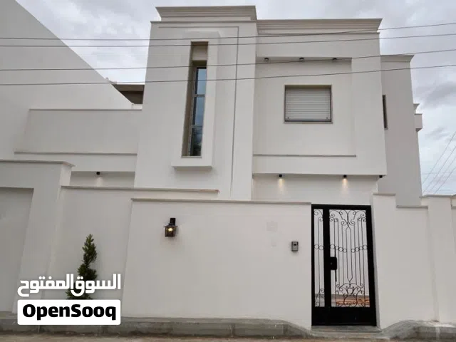 285 m2 More than 6 bedrooms Villa for Sale in Tripoli Ain Zara