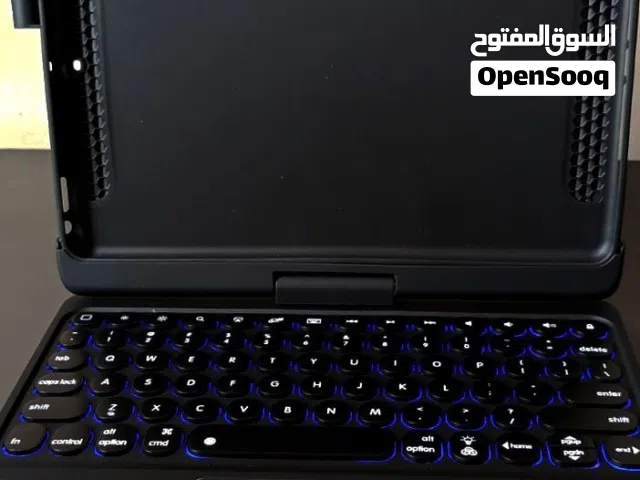 حافظة ايباد حجم 9.7 مع كيبورد ضوئي وماوس احترافي