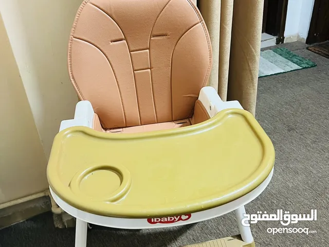 كرسي طعام نظيف جدا جدا