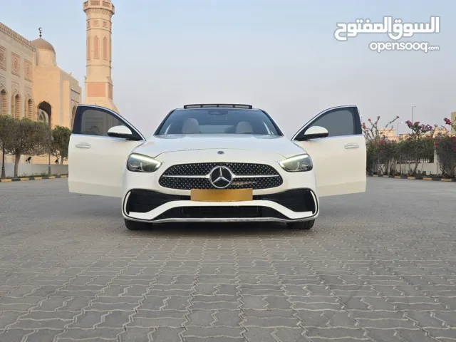 مرسيدس C 300 أعلى مواصفات بانوراما جديدة جدا ممشى 16 ألف كم فقط مسرفسه وجاهزة مواصفات عالية