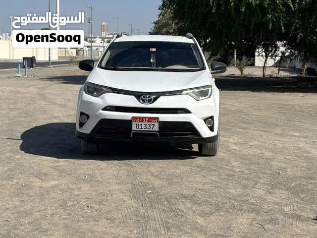 قابل للتفاوض Toyota rav4