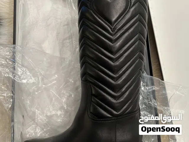 أحذية نسائية