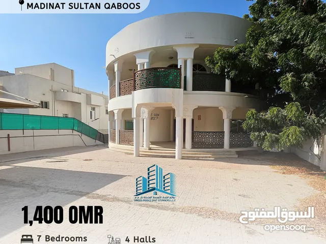 450 m2 More than 6 bedrooms Villa for Rent in Muscat Madinat As Sultan Qaboos