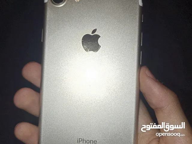 iPhone 7 مستعمل نظيف