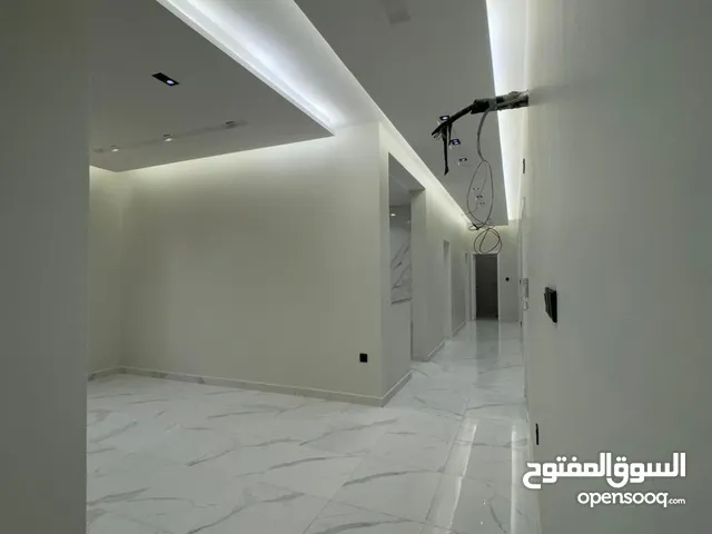 18000 m2 4 Bedrooms Apartments for Rent in Jeddah Marwah