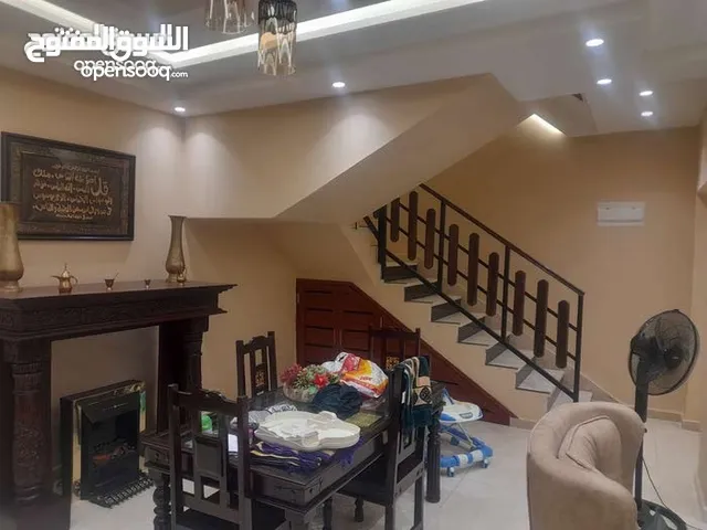 208 m2 3 Bedrooms Villa for Sale in Amman Daheit Al Rasheed