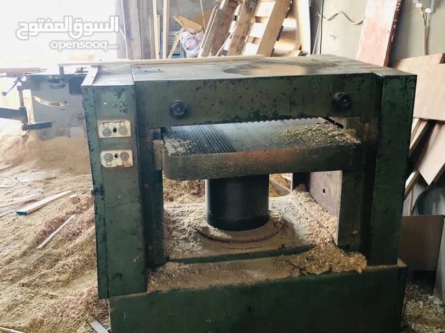 ورشة نجارة كاملة للبيع