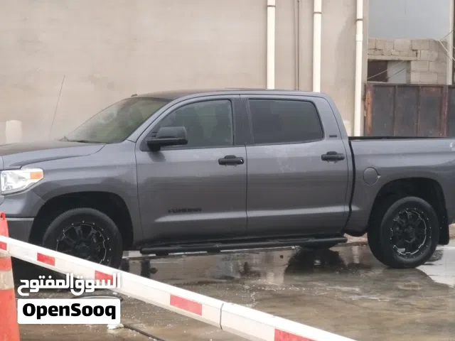 Used Toyota Tundra in Benghazi