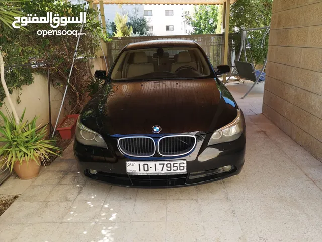سيارة BMW 530i نظيفة للبيع
