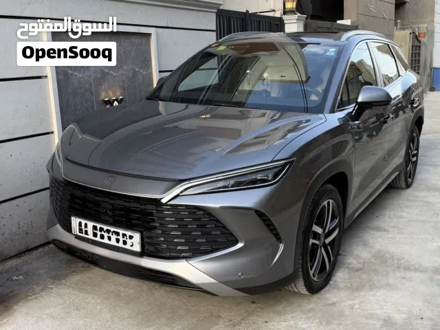 2025 بي واي دي E3