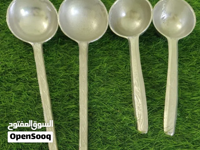 بيع مقامش الالمنيوم النوع القديم الصغيرة بريال والكبيرة ريال وثلاث مائة بيسه