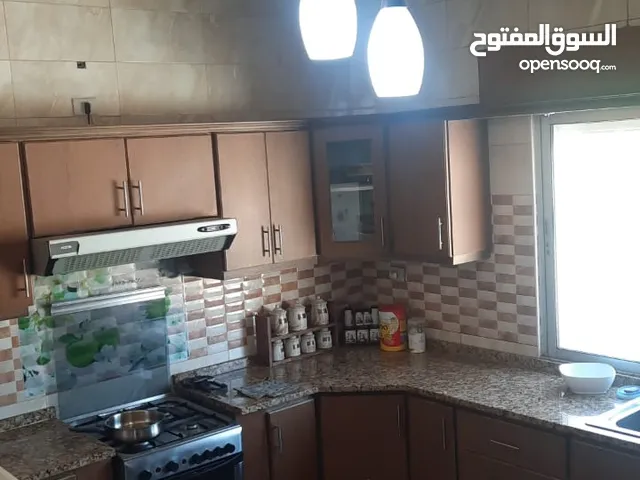 شقة للبيع - السلط - شفا العامريه قريب مكتب العمل
