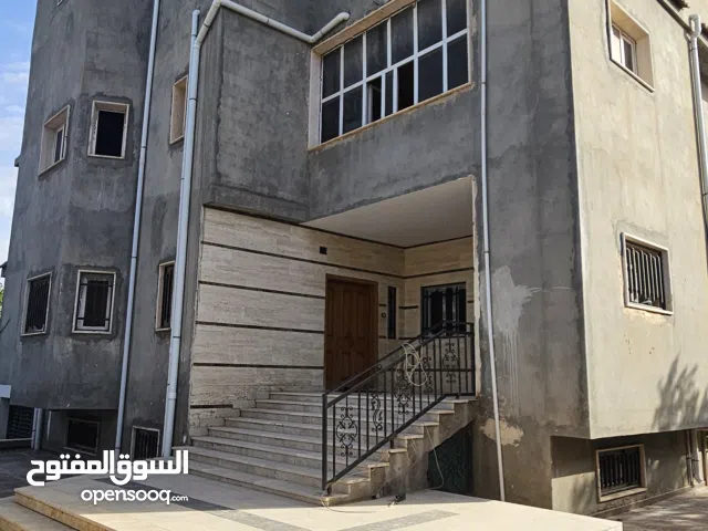 عمارة للبيع ثلاث دوار وريفودجو