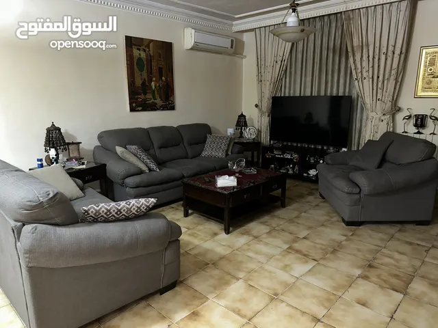 طقم كنب لون رمادي وارد أمريكيه