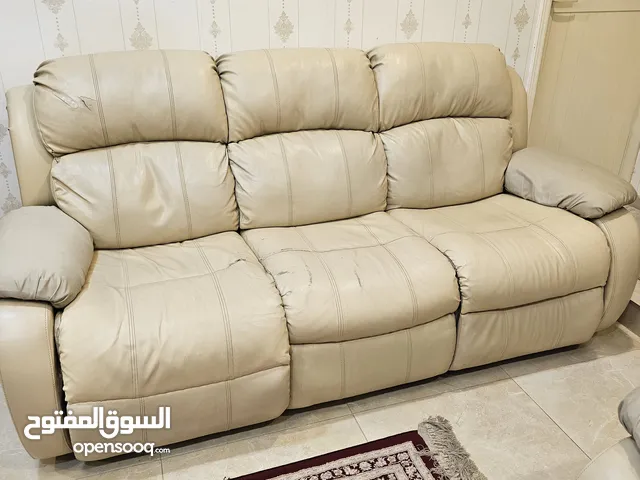 Recliner Sofa Set of 3+2+1.
