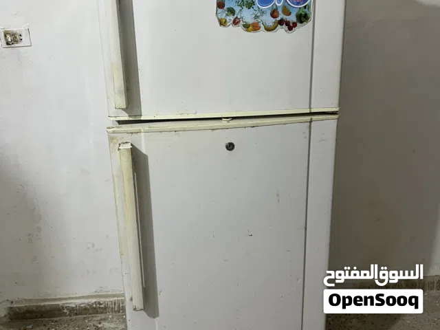 ثلاجة للبيع
