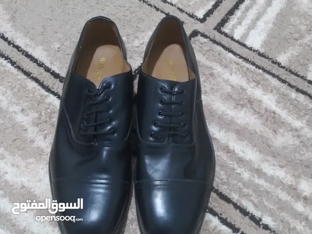 44 Others in Tripoli