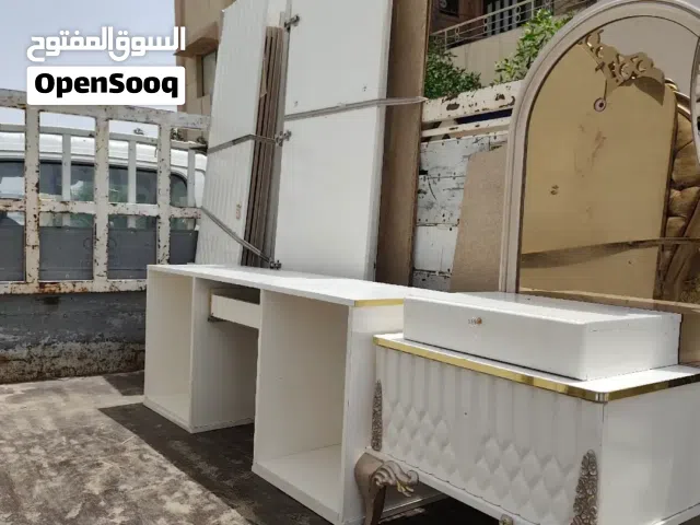 سلام وعليكم نجار فتح +نقل +شد +صيانه جميع انواع الغرف داخل البصره نجار فتح +نقل +شد +صيانه جميع