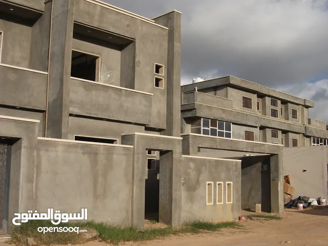 380 m2 5 Bedrooms Villa for Sale in Tripoli Abu Sittah