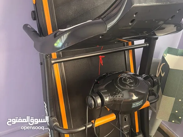للبيع: جهاز تريدميل + جهاز هزاز للتنحيف