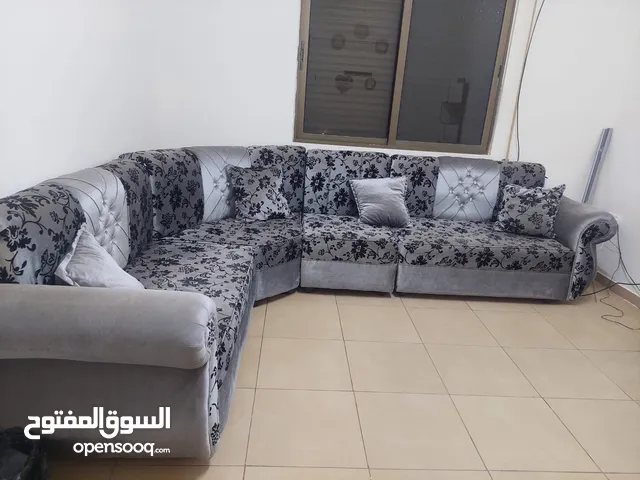 طقم كنب استعمال شهر جديد للبيع