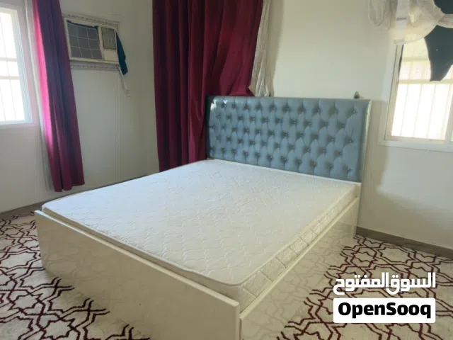 كرفاية للبيع مع السرير نظيف