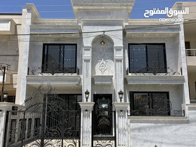 بيت للبيع داخل المربع الذهبي في حي سربستي 32 بارك
