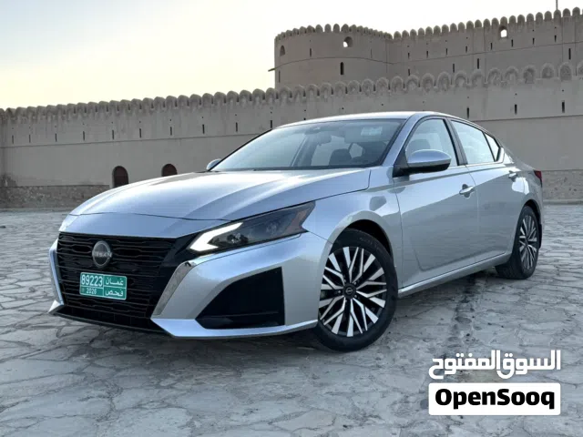 2024 نيسان التيما SV