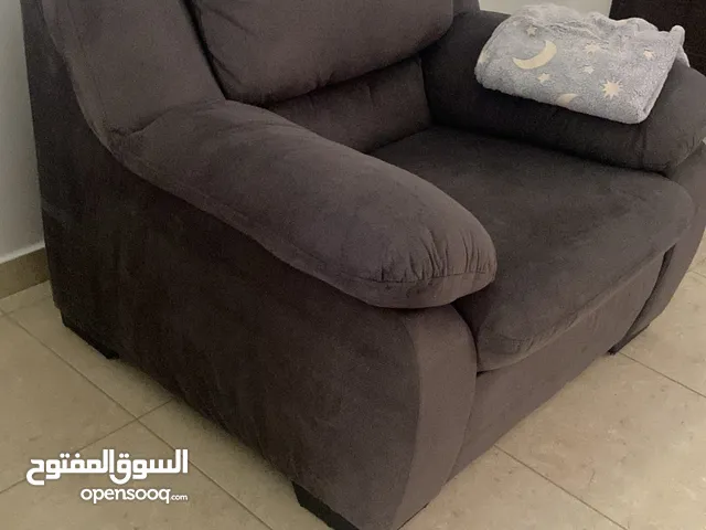 كنبايات دب لوّن فيراني يحتاج لتنجيد