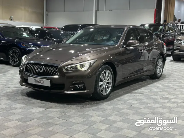 Infiniti Q50 2.0 Turbo