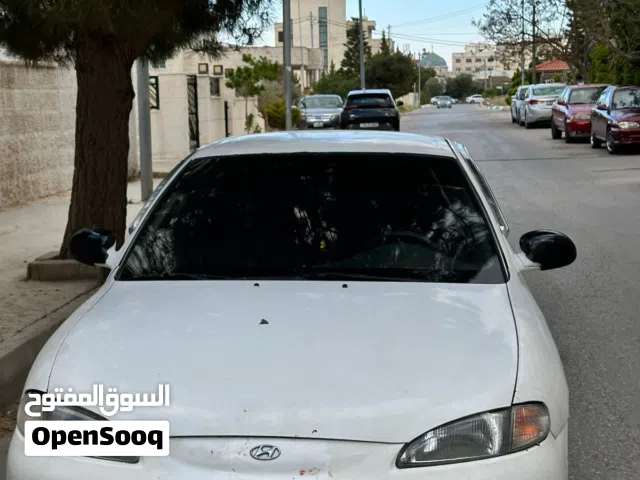 1997 هيونداي افانتي Standard