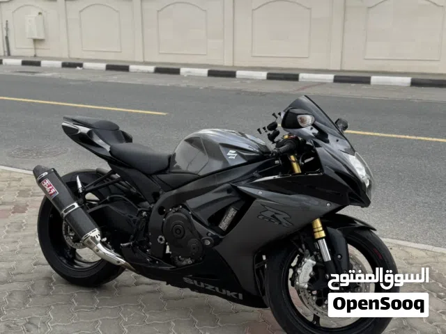 2015 سوزوكي GSX-R750