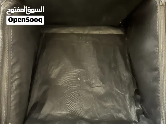 شنطه توصيل مشمعه حجم كبير للبيع سعر130ديناررقم الهاتف