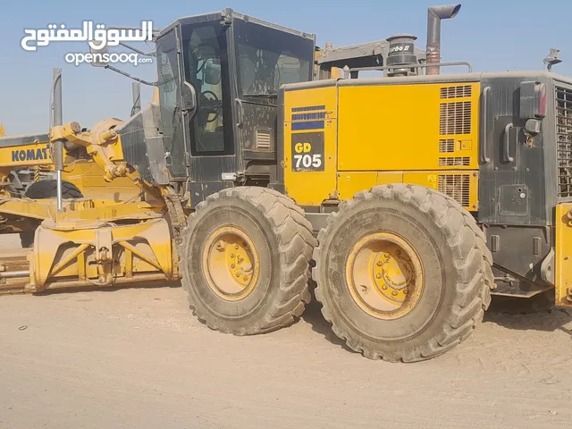 معدات للبيع GD705/2017