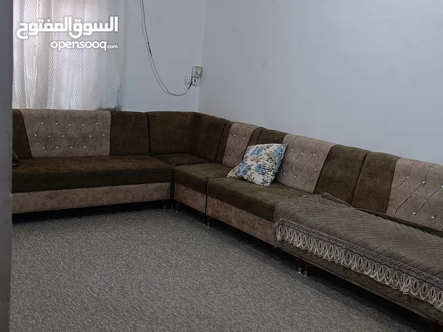 250 m2 5 Bedrooms Townhouse for Sale in Basra Al-Jazzera