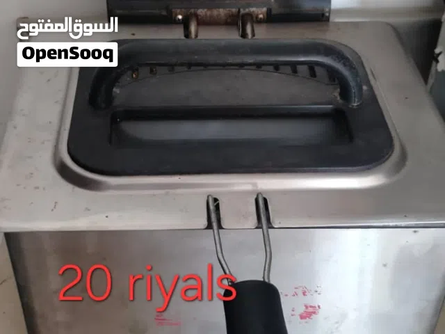 ادوات ومعدات مطعم