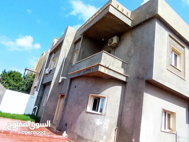 370 m2 3 Bedrooms Townhouse for Sale in Tripoli Al-Serraj