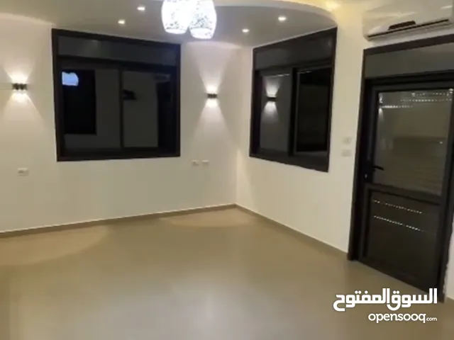شقة ذات اطلالة خلابه للبيع