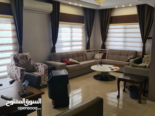 150 m2 3 Bedrooms Apartments for Rent in Amman Medina Street