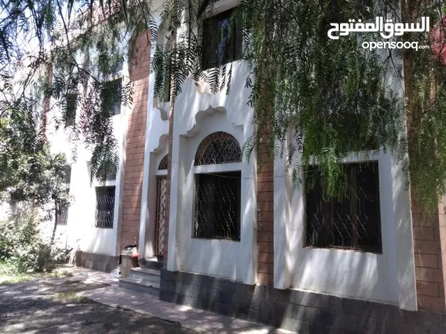 440 m2 5 Bedrooms Villa for Sale in Sana'a Diplomatic Area