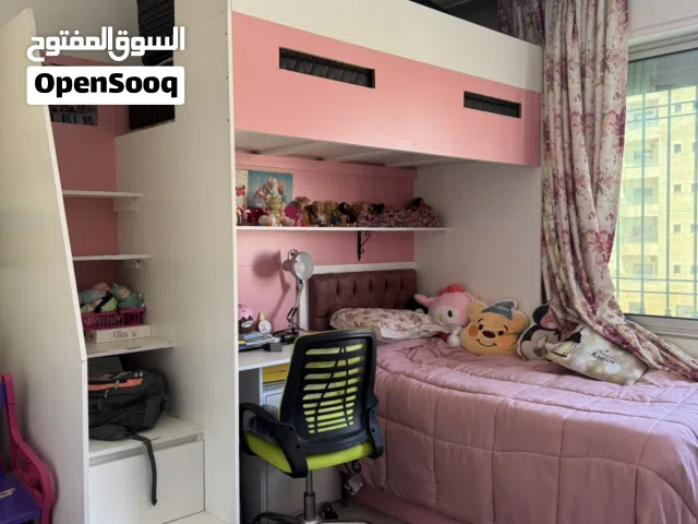 طاولة سفرة و سرير اطفال طابقين