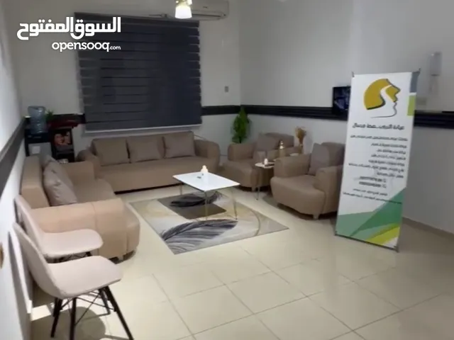 مركز تجميل للايجار ارضي بن عاشور