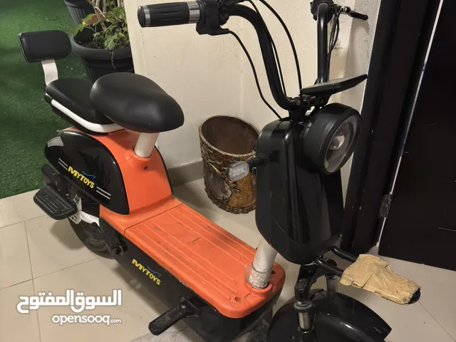للبيع سكوتر كهربائي مافيه اي شي بس البريك مايشتغل