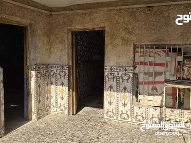 150 m2 3 Bedrooms Townhouse for Rent in Basra Al-Hayyaniyah