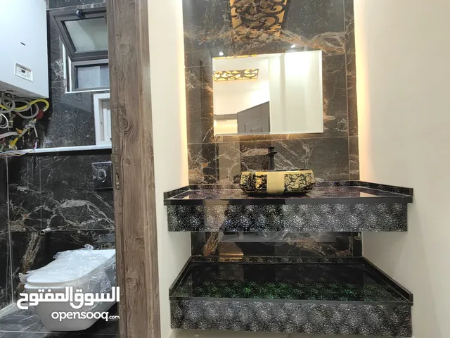260 m2 5 Bedrooms Apartments for Sale in Amman Jubaiha