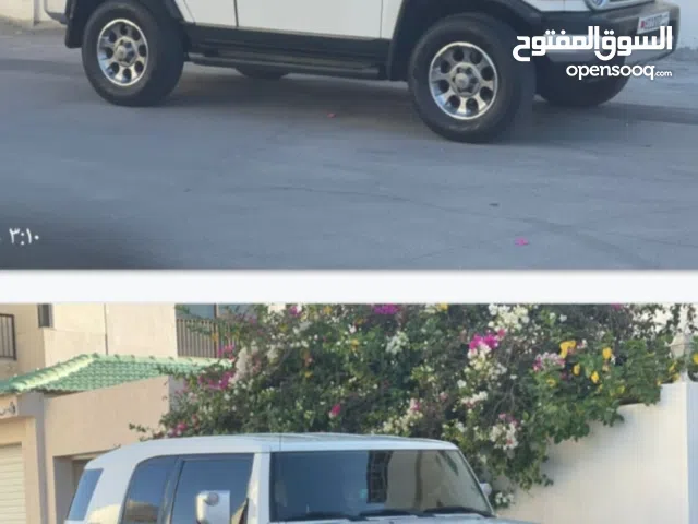 تويوتا  أف  جي أبيض   FJ 2011   للبيع   صيانة شاملة تبديل بطارية وتبديل بلكات اصلية  وفلتر  مكيف ووو