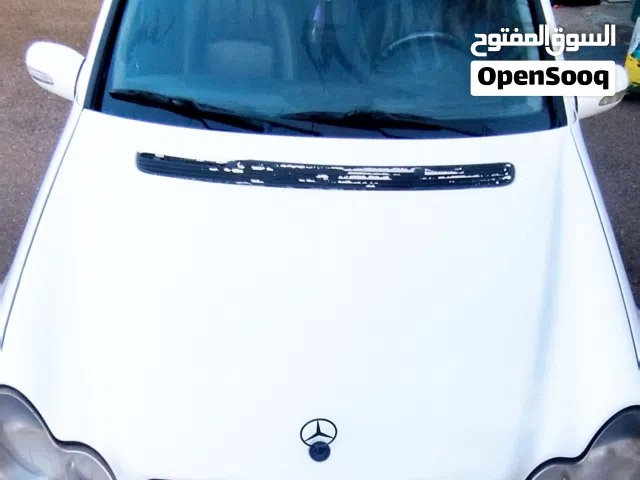 2001 مرسيدس بنز الفئة-C C 220